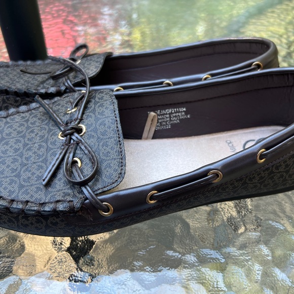 WOMEN'S DAISY FUENTES
DALLAS FLATS  Size 7 M - Picture 6 of 8